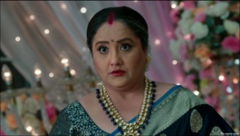 Pyaar Ka Pehla Naam Radha Mohan - 17th January 2024